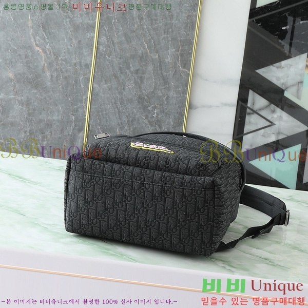 #��� ���̴� 2.0 KAWS ���� ���� 1ESBA199-302